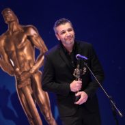 Свежен Младенов с награда "АСКЕЕР" 2017 за водеща мъжка роля - ролята на поп Кръстьо във "Великденско вино"