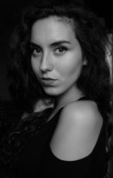 Елица Костова